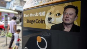 Tesla продала більшу частину своїх біткойнів, але жодного свого Dogecoin