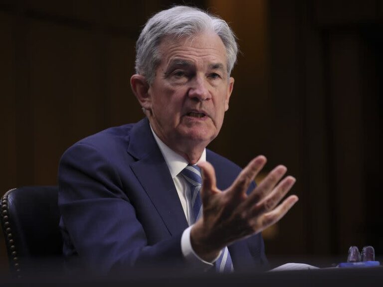 Ціна біткойна падає, оскільки ринки очікують коментарів голови ФРС Пауелла Ціна біткойна падає, оскільки ринки очікують коментарів голови ФРС Пауелла