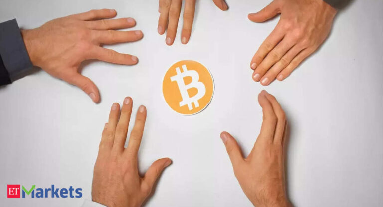 Ціна біткойна сьогодні: біткойн впав на 8% і опустився нижче 22 000 доларів США; куди далі прямує крипто-бегемот? Ціна біткойна сьогодні: біткойн впав на 8% і опустився нижче 22 000 доларів США; куди далі прямує крипто-бегемот?