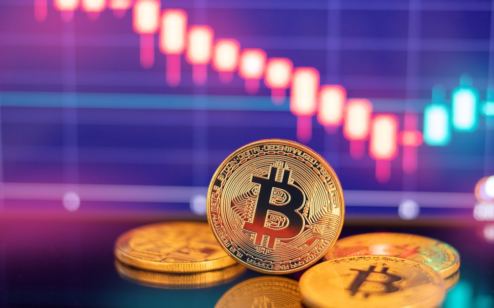 Crypto Moves – біткойн та Ethereum падають; 11 осіб стягнули плату за криптосхему Понці Crypto Moves – біткойн та Ethereum падають; 11 осіб стягнули плату за криптосхему Понці