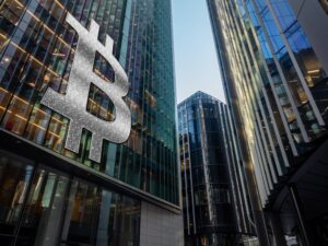 Crypto Moves — Bitcoin і Ethereum падають;  Нідерландці затримали підозрюваного розробника Tornado Cash
