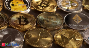 Crypto Price Today Live: Bitcoin зберігає 19 тисяч доларів;  Збільшення XRP, Shiba Inu & Doge до 9%