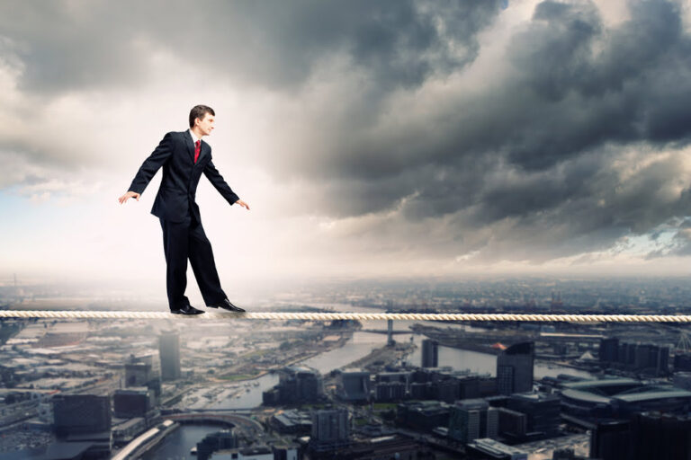 Ціна біткойна застрягла у вирішальному діапазоні, наближається прорив 2023 року Ціна біткойна застрягла у вирішальному діапазоні, наближається прорив 2023 року