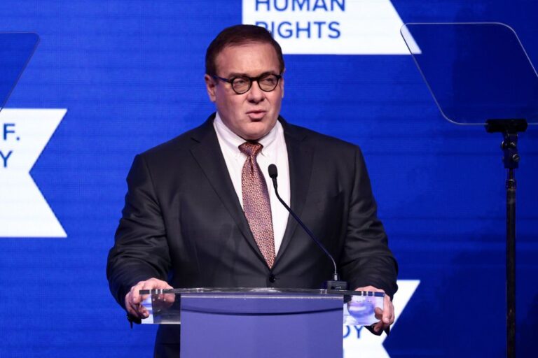 Скотт Майнерд з Гуггенхайма, непостійний прогнозист біткойнів, помер після серцевого нападу