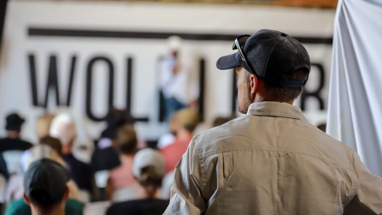 Яловичина та біткоіни в меню на цій фермі Нового Південного Уельсу, коли техаський подкастер запускає новий «продовольчий рух» Яловичина та біткоіни в меню на цій фермі Нового Південного Уельсу, коли техаський подкастер запускає новий «продовольчий рух»