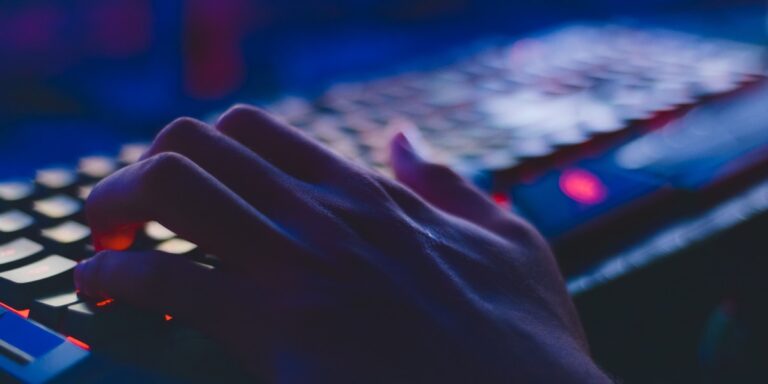 Біткойн-схема націлена на людей похилого віку в Гувері Біткойн-схема націлена на людей похилого віку в Гувері