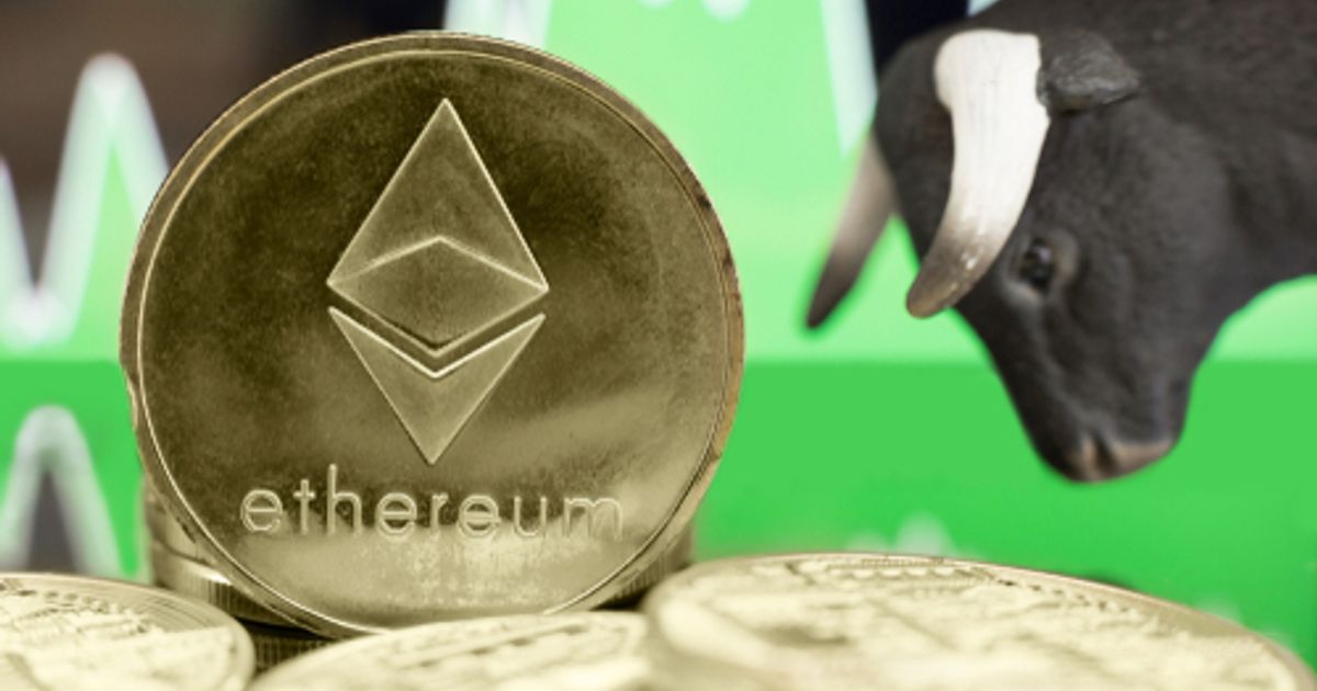 Ethereum випереджає біткойн, перевищуючи 2 тис., досягнувши максимуму за вісім місяців Ethereum випереджає біткойн, перевищуючи 2 тис., досягнувши максимуму за вісім місяців