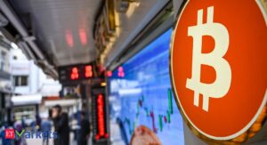 У 2023 році ціни на біткойни зросли на 80%. Що стало причиною та чи збережеться це? У 2023 році ціни на біткойни зросли на 80%. Що стало причиною та чи збережеться це?