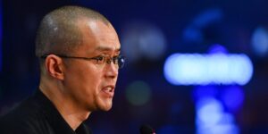 Binance призупиняє виведення біткойнів на тлі стрибків комісії