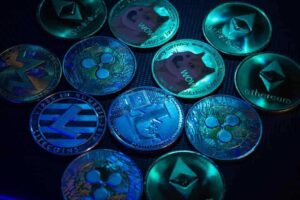 Analyst reveals 3 altcoins to buy now amid Bitcoin's rally