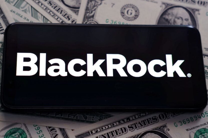 BlackRock Eye «швидко заробив» за допомогою спотової реєстрації ETF для біткойнів?  Так вважає цей економіст.  – BlackRock (NYSE:BLK), GRAYSCAL BITCOIN TRUST від Grayscale Bitcoin Trust (BTC) (OTC:GBTC), Coinbase Glb (NASDAQ:COIN)