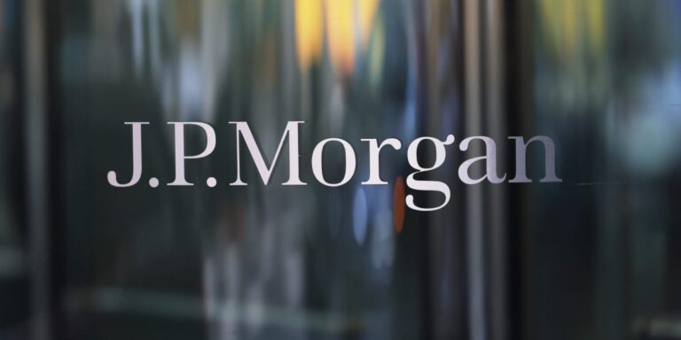 JPMorgan применшує TradFi blitz для спотових Bitcoin ETF JPMorgan применшує TradFi blitz для спотових Bitcoin ETF