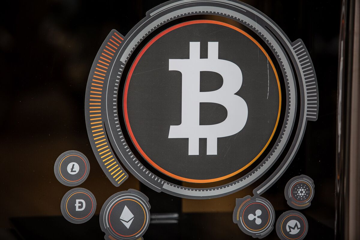 Що відбувається зі спотовими Bitcoin ETF від BlackRock, Fidelity? Що відбувається зі спотовими Bitcoin ETF від BlackRock, Fidelity?