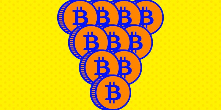 Coinbase і MicroStrategy серед криптовалютних акцій стрімко зростають, оскільки біткойн досягає 35 000 доларів США вперше з 2022 року