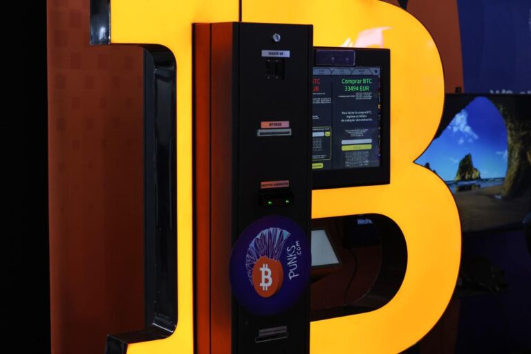 Крипто-меми повертаються на високу передачу після безумства біткойн-ETF Крипто-меми повертаються на високу передачу після безумства біткойн-ETF