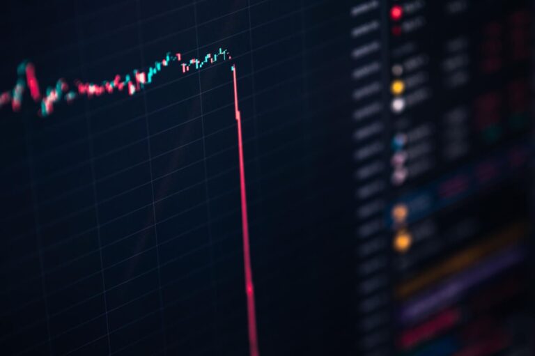 Шокове попередження про те, що біткойн «тягне килим», може раптово загрожувати «новим експоненціальним» ціновим бумом