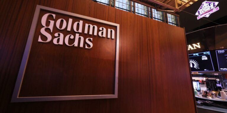 Ажіотаж щодо біткойн-ETF приваблює Goldman Sachs, йдеться у звіті Ажіотаж щодо біткойн-ETF приваблює Goldman Sachs, йдеться у звіті