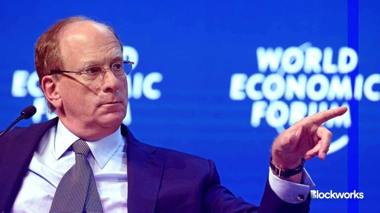 BlackRock перемагає спотових біткойн ETF-конкурентів у змаганні за активи на 1 мільярд доларів