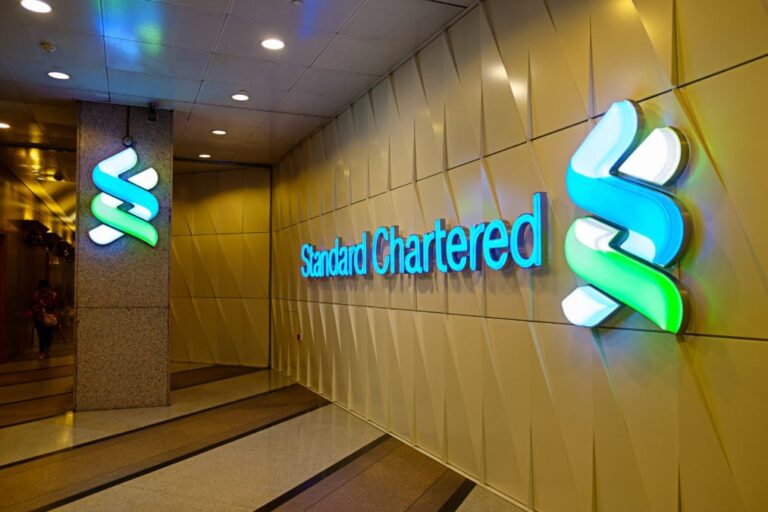 Спотові біткойн-ETF можуть принести -100 млрд надходжень у 2024 році: StanChart