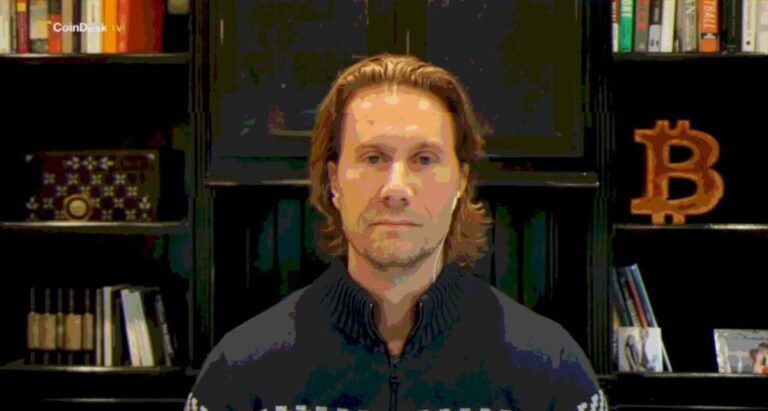 Swan Bitcoin представляє майнінговий підрозділ, оскільки материнська компанія готується вийти на біржу