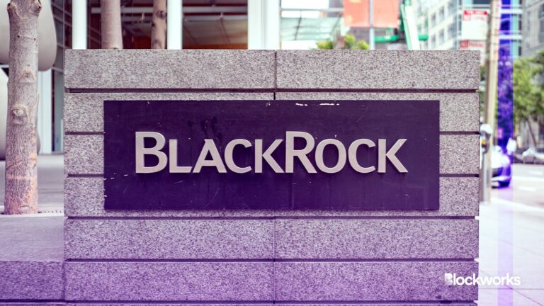 Приплив біткойн ETF знову зростає, і BlackRock лідирує