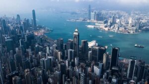 Крипто зростає, оскільки Гонконг дає зелене світло першим ETF на біткойн та ефір