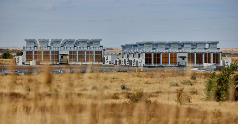 Байден заборонив китайський біткойн майнити поблизу ядерної ракетної бази США Байден заборонив китайський біткойн майнити поблизу ядерної ракетної бази США