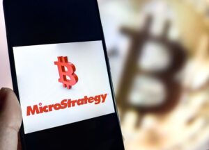 Акції MicroStrategy продовжують рости на біткойн-холдингах компанії