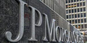 ETF Solana та XRP можуть залучити мільярди, але не досягнуть біткойнів: JP Morgan