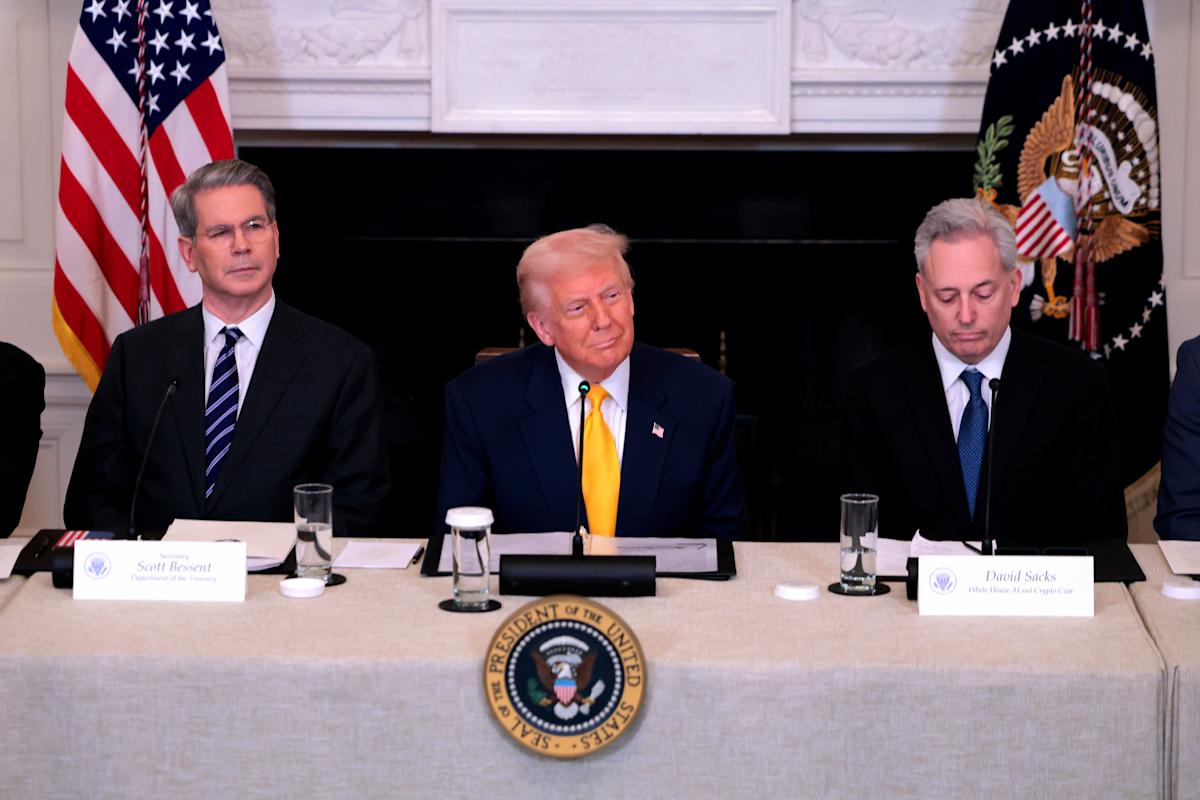 Ціна біткойна піднімається попереду виступу Трампа на Crypto Summit Ціна біткойна піднімається попереду виступу Трампа на Crypto Summit