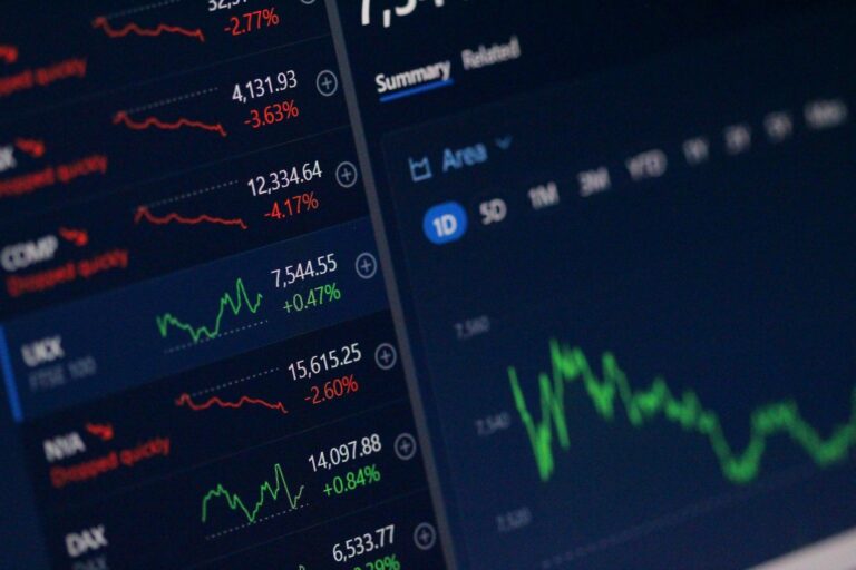 Група blockchain додає 182 біткойн, піднімає холдинг BTC до понад 170 млн доларів