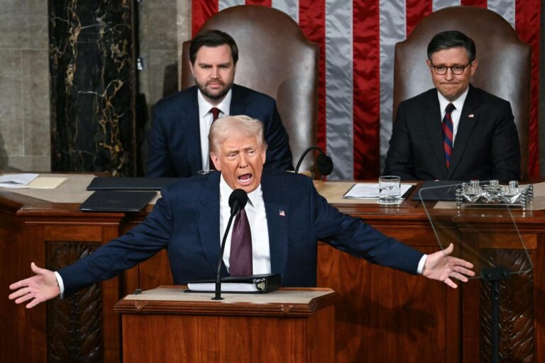 Trump Primes Bitcoin та Crypto за цінову зміну гри прогнозували “розв'язати” трильйони