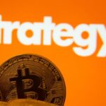 Стратегія (MSTR) купує біткойн на суму 2,4 мільярда доларів, використовуючи привілейовані доходи від акцій
