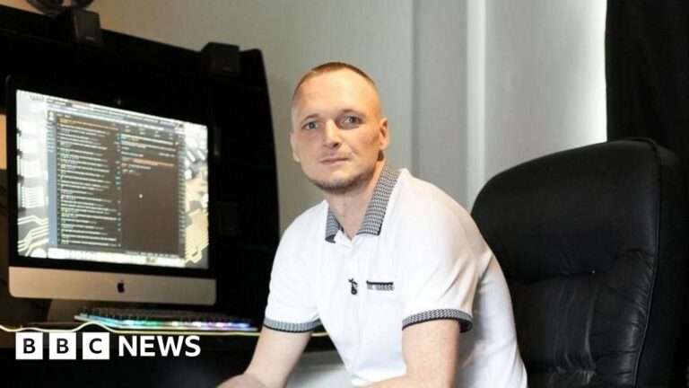 Джеймс Хоуеллс відмовляється від отримання жорсткого диска з місця сміттєзвалища Ньюпорта