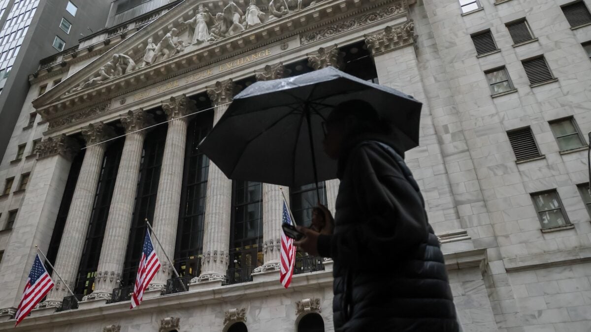 Біткойн падає до мінімуму за шість місяців, оскільки криптотрейдери стурбовані тим, що ми не наближаємося до дна Біткойн падає до мінімуму за шість місяців, оскільки криптотрейдери стурбовані тим, що ми не наближаємося до дна