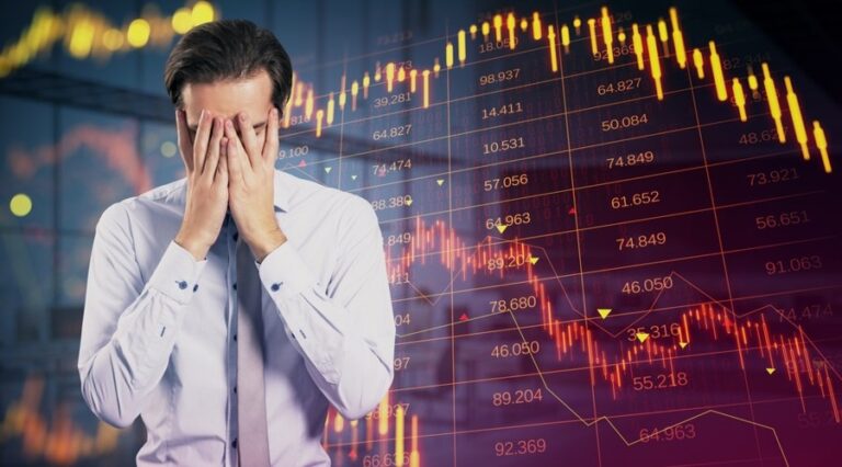 Чому сьогодні криптовалюта падає? Аналіз Bitcoin, XRP, Ethereum і Dogecoin