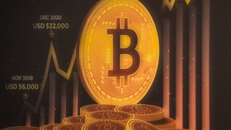 Експерти кажуть, що Венесуела може мати великий запас біткойнів. Ось що може статися далі