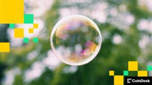 Золоті та срібні бульбашки могли лопнути; що це означає для біткойна (BTC)