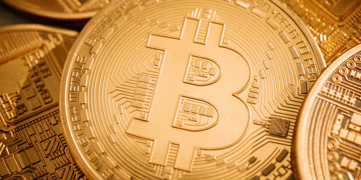 Біткойн перевершує золото та акції з початку конфлікту в Ірані