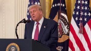 BTC піднявся на 5% до 71 000 доларів, оскільки Трамп відкладає ескалацію Ірану