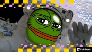 Ціна BTC наближається до $74 000, мемкойни підвищують настрій ризику: Crypto Markets Today