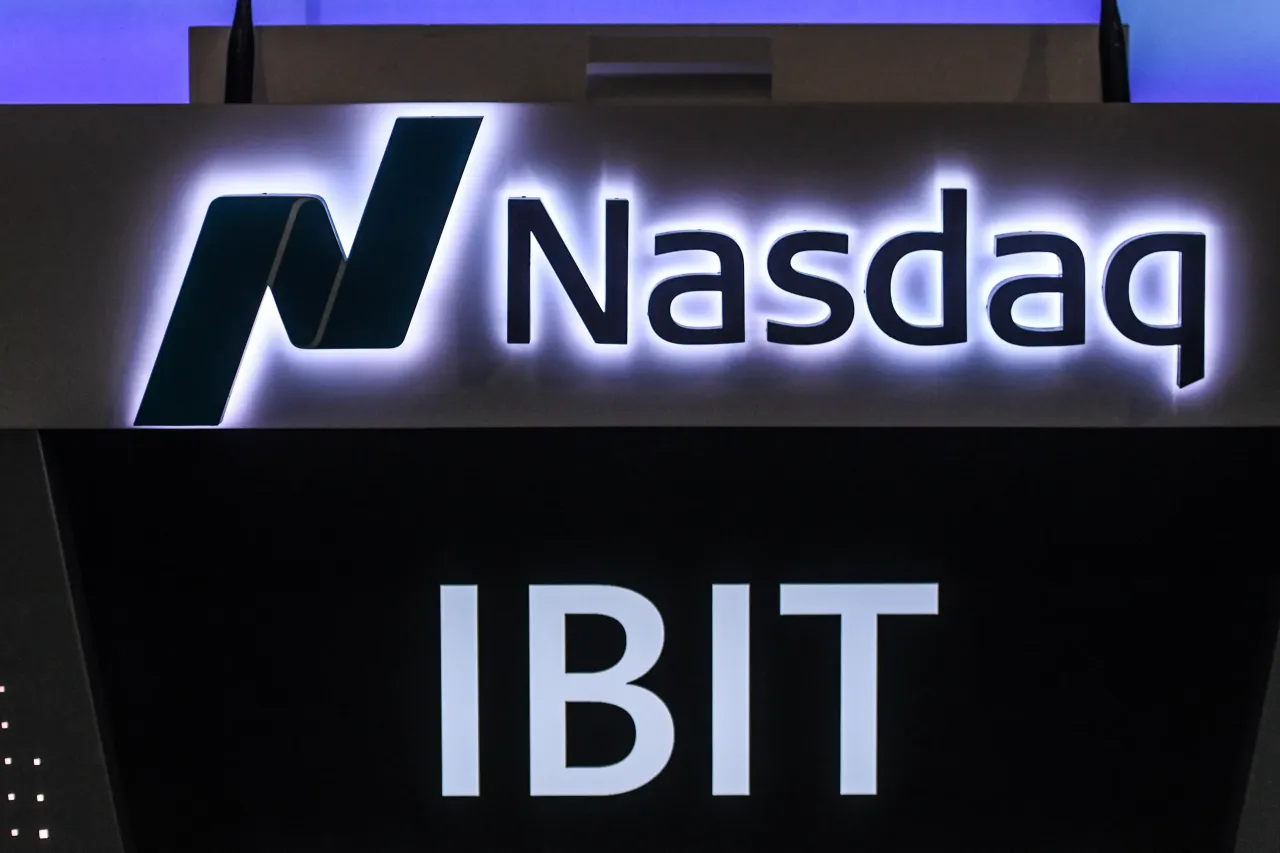 Після обвалу біткойна середній інвестор IBIT змінився з 30% прибутку до 40% втрати, каже аналітик