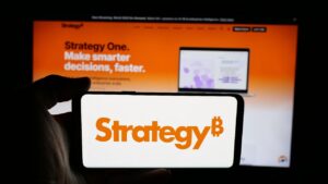 Попередній перегляд доходів Strategy Q2 26: відновлення mNAV, дохідність біткойнів сповільнюється